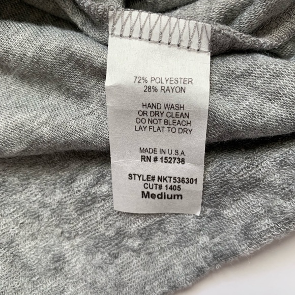 Dreamer Gray 3/4 Length Sleeve Scoop Neck Sweatshirt Size Medium - Picture 7 of 8